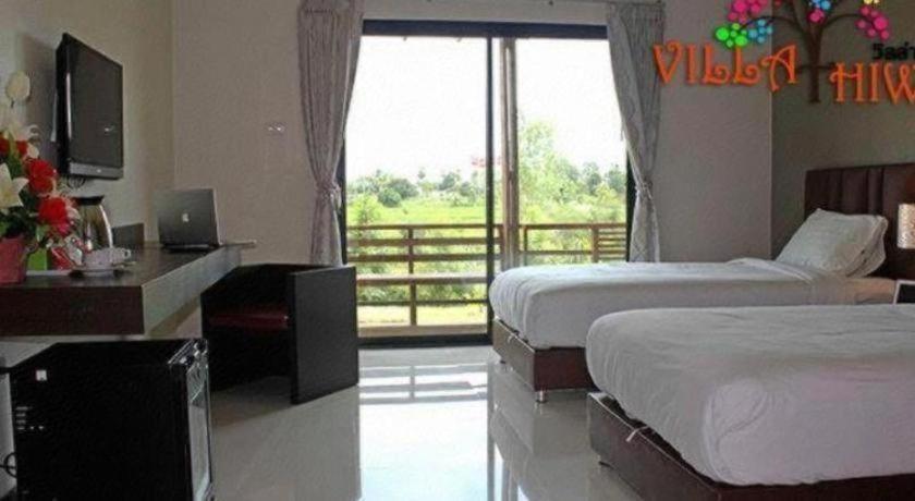 Villa Thiwa Hotel Mukdahan Buitenkant foto